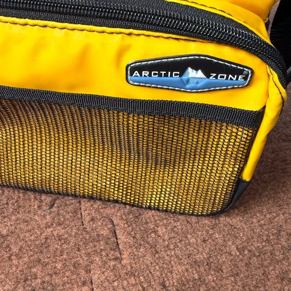 A+ Arctic Zone Insulated Lunch Bag Yellow Black Dual Compartment Shoulder Strap